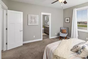 45 N Village Park Dr E, Layton, UT 84041 - Photo 28