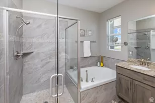 45 N Village Park Dr E, Layton, UT 84041 - Photo 32
