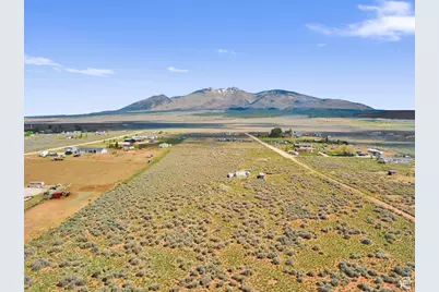 112 S Deeter Dr, La Sal, UT 84530 - Photo 6