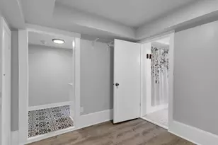 86 B St E, Salt Lake City, UT 84103 - Photo 12