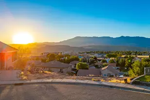 2523 W Spilsbury Ct, Hurricane, UT 84737 - Photo 8