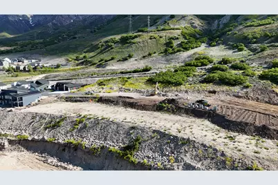 1484 E 3090 N #303, North Ogden, UT 84414 - Photo 2