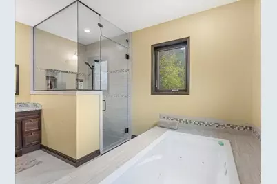 422 S Maryfield Dr, Salt Lake City, UT 84108 - Photo 28