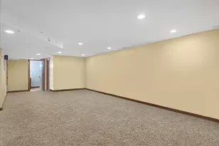 422 S Maryfield Dr, Salt Lake City, UT 84108 - Photo 38