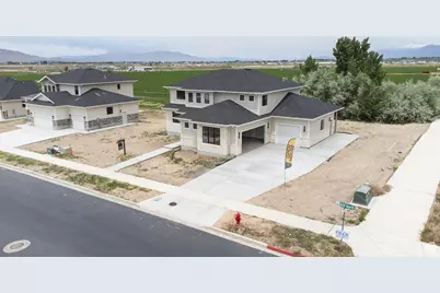 16 W 650 N #1, Salem, UT 84653 - Photo 2