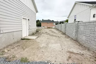626 W Cottle Ln, Farmington, UT 84025 - Photo 28