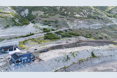 1516 E 3090 N #304, North Ogden, UT 84414 - Photo 1