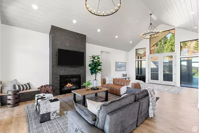 984 S Crossed Arrows Cir, Garden City, UT 84028 - Photo 8