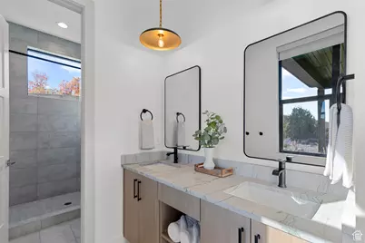 984 S Crossed Arrows Cir, Garden City, UT 84028 - Photo 24