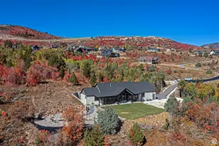 984 S Crossed Arrows Cir, Garden City, UT 84028 - Photo 52