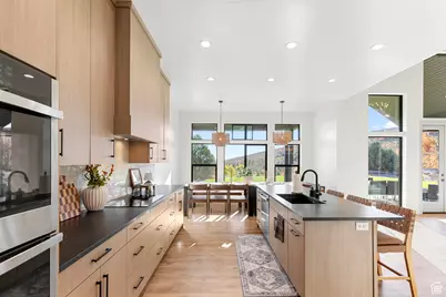 984 S Crossed Arrows Cir, Garden City, UT 84028 - Photo 16