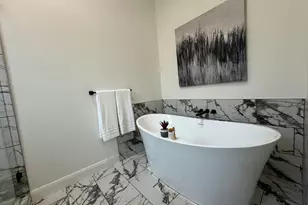 136 S 700 E, Salt Lake City, UT 84102 - Photo 18