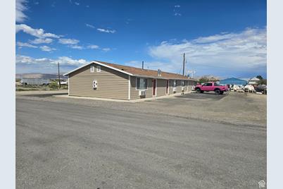 570 W Main St, Green River, UT 84525 - Photo 2