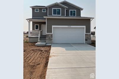 1343 N 1850 W, Clinton, UT 84015 - Photo 1