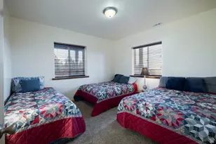 12495 E Solitude Dr, Lapoint, UT 84039 - Photo 22