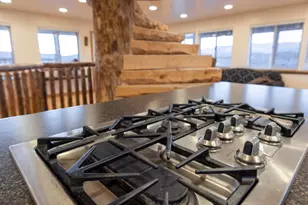 12495 E Solitude Dr, Lapoint, UT 84039 - Photo 40