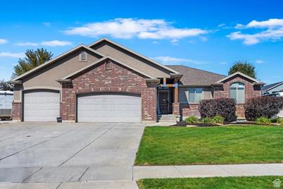 2622 W 900 N, Layton, UT 84041 - Photo 1