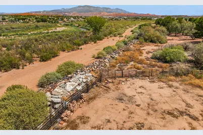 1021 W Churrea Dr, Washington, UT 84780 - Photo 18