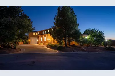 1021 W Churrea Dr, Washington, UT 84780 - Photo 2