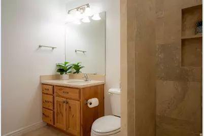 1021 W Churrea Dr, Washington, UT 84780 - Photo 66