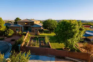 1021 W Churrea Dr, Washington, UT 84780 - Photo 4