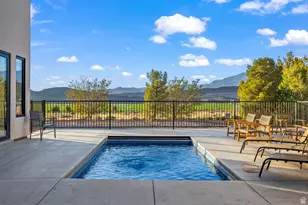 1460 S Windsor Parkway, Hurricane, UT 84737 - Photo 2