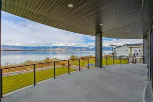 1602 S Wiltshire Ln, Saratoga Springs, UT 84045 - Photo 4