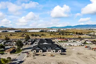 6081 W Parkway Blvd S, West Valley, UT 84128 - Photo 46