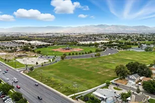 6081 W Parkway S, West Valley, UT 84128 - Photo 20