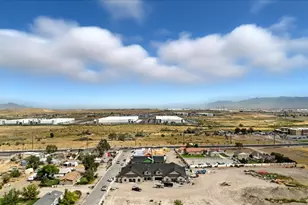 6081 W Parkway S, West Valley, UT 84128 - Photo 10