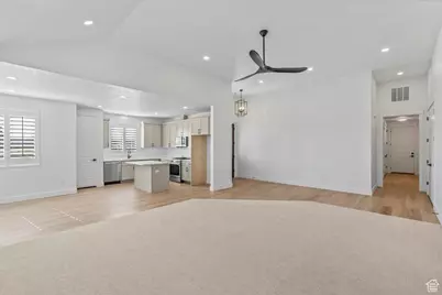 6081 W Parkway S #GALLO, West Valley, UT 84128 - Photo 32