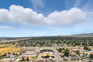 6081 W Parkway S, West Valley, UT 84128 - Photo 14