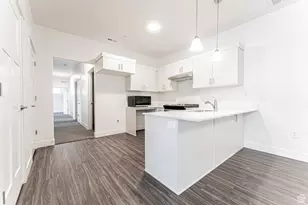 874 N Hemsworth Way, Saratoga Springs, UT 84045 - Photo 4
