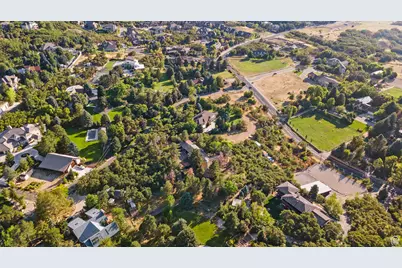 10665 S Dimple Dell Dr E, Sandy, UT 84092 - Photo 44