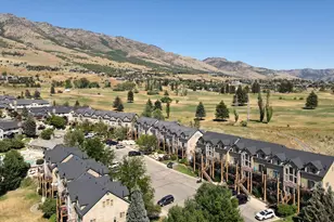 3562 N Fox Run E, Eden, UT 84310 - Photo 2