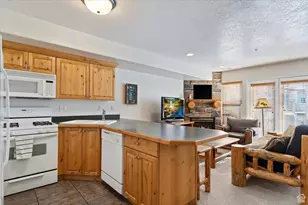 3562 N Fox Run E, Eden, UT 84310 - Photo 4