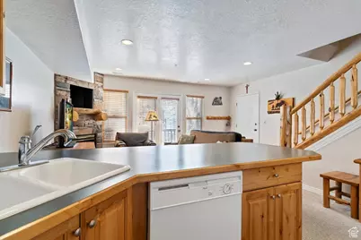 3562 N Fox Run E #406, Eden, UT 84310 - Photo 6