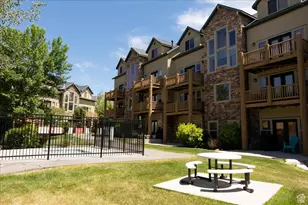 3562 N Fox Run E, Eden, UT 84310 - Photo 28