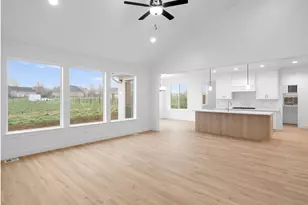 1203 N 290 E, Salem, UT 84653 - Photo 2