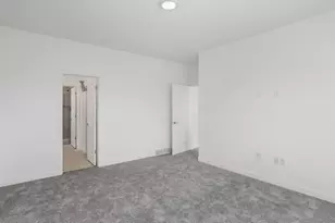 12077 S Teton Range Dr, Herriman, UT 84096 - Photo 10