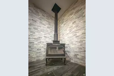 7748 W Mountain Dell Dr, Vernal, UT 84078 - Photo 18