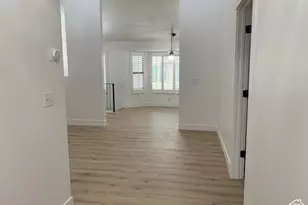 1107 E Brigadoon Ct, Holladay, UT 84117 - Photo 8