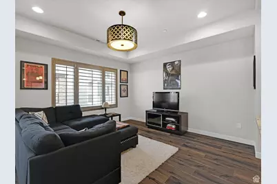 18 S Rio Grand Ave, Farmington, UT 84025 - Photo 8