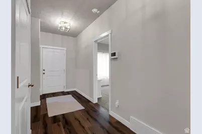 18 S Rio Grand Ave, Farmington, UT 84025 - Photo 4