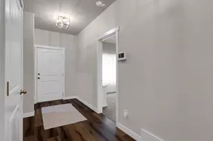 18 S Rio Grand Ave, Farmington, UT 84025 - Photo 4