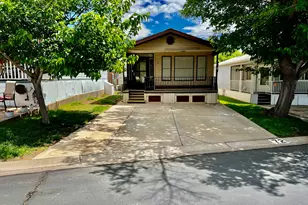 1150 W Red Hills Pkwy, Washington, UT 84780 - Photo 2