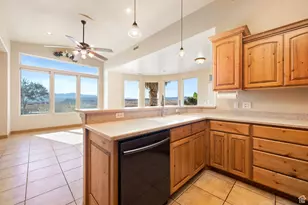 3523 S Desert Hills Dr, Saint George, UT 84790 - Photo 12