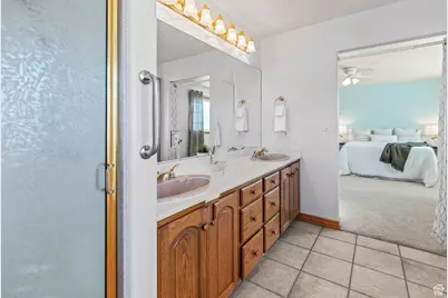 525 N Main St, Koosharem, UT 84744 - Photo 40