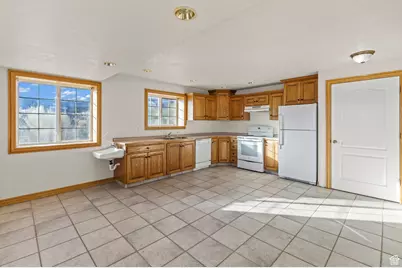 525 N Main St, Koosharem, UT 84744 - Photo 94