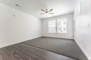 912 N Hemsworth Way, Saratoga Springs, UT 84045 - Photo 4